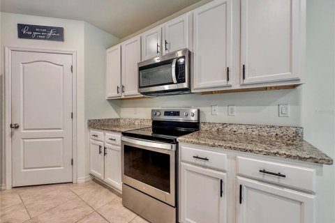 Casa en venta en Mount Dora, Florida, 5 dormitorios, 222.78 m2 № 1900792 - foto 11