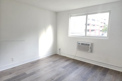Apartamento en alquiler en Miami, Florida, 1 dormitorio, 46.45 m2 № 1951952 - foto 8