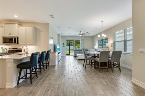 House in Venice, Florida 2 bedrooms, 138.98 sq.m. № 1679673 - photo 8
