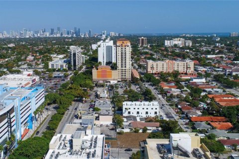 Adosado en alquiler en Miami, Florida, 3 dormitorios, 165.64 m2 № 2056659 - foto 16