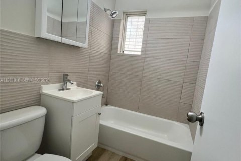 Appartement à louer à Miami, Floride: 2 chambres, 67.35 m2 № 2080163 - photo 10