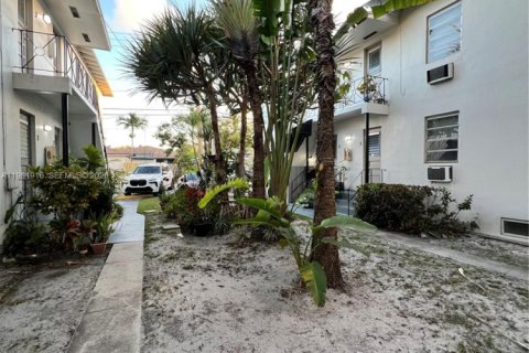 Appartement à louer à Miami, Floride: 2 chambres, 67.35 m2 № 2080163 - photo 3