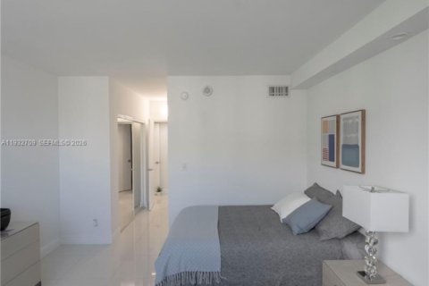 Condominio en venta en Sunny Isles Beach, Florida, 3 dormitorios, 139.82 m2 № 2152454 - foto 23