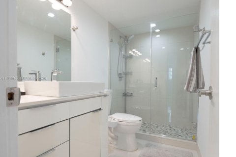 Condominio en venta en Sunny Isles Beach, Florida, 3 dormitorios, 139.82 m2 № 2152454 - foto 9