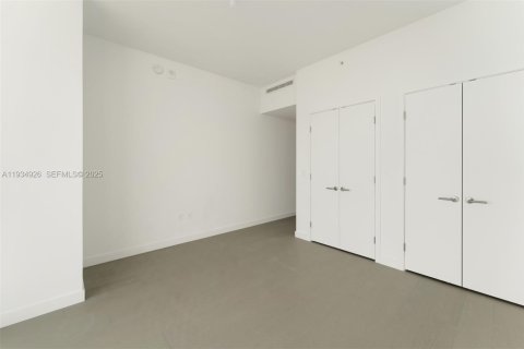 Condo in Miami Beach, Florida, 3 bedrooms № 1994212 - photo 18