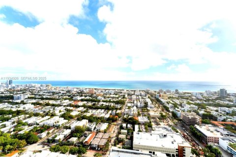 Condo in Miami Beach, Florida, 3 bedrooms № 1994212 - photo 19