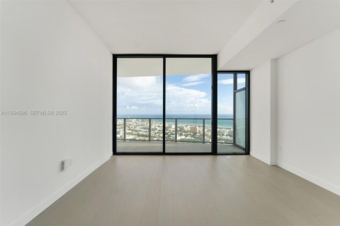 Condo in Miami Beach, Florida, 3 bedrooms № 1994212 - photo 5