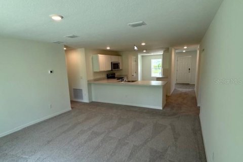 House in Palm Coast, Florida 3 bedrooms, 144.18 sq.m. № 1686475 - photo 6