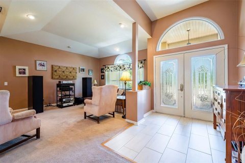 House in Lutz, Florida 4 bedrooms, 211.91 sq.m. № 2211458 - photo 4
