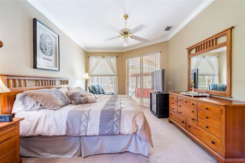 House in Lutz, Florida 4 bedrooms, 211.91 sq.m. № 2211458 - photo 11