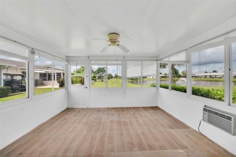 Villa ou maison à vendre à West Palm Beach, Floride: 2 chambres, 125.05 m2 № 1957356 - photo 29
