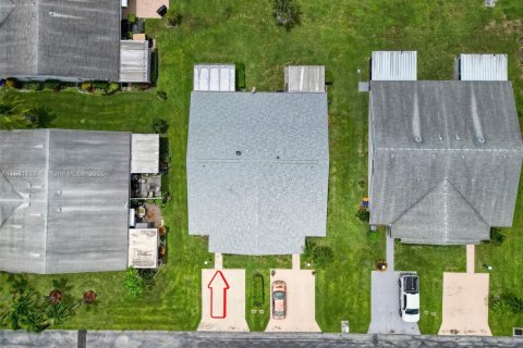 Villa ou maison à vendre à West Palm Beach, Floride: 2 chambres, 125.05 m2 № 1957356 - photo 3