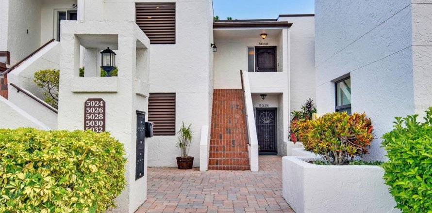 Condominio en Sarasota, Florida, 2 dormitorios № 2199131