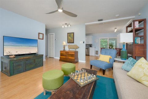 Casa en alquiler en Sarasota, Florida, 3 dormitorios, 114.46 m2 № 1248964 - foto 10