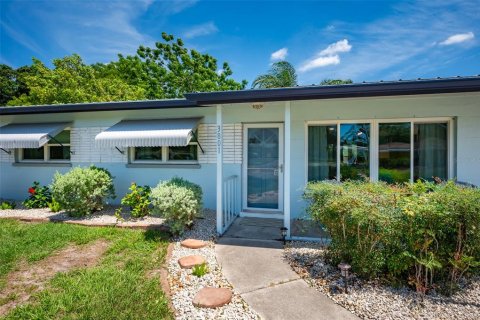 Casa en alquiler en Sarasota, Florida, 3 dormitorios, 114.46 m2 № 1248964 - foto 6