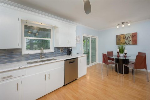 Casa en alquiler en Sarasota, Florida, 3 dormitorios, 114.46 m2 № 1248964 - foto 14