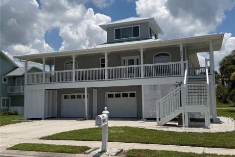 House in Palmetto, Florida 3 bedrooms, 169.55 sq.m. № 2237024