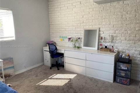 Купить виллу или дом в Майами, Флорида 4 спальни, 158.4м2, № 2034205 - фото 17