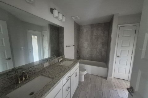 Casa en venta en Dade City, Florida, 4 dormitorios, 216.46 m2 № 1914527 - foto 16