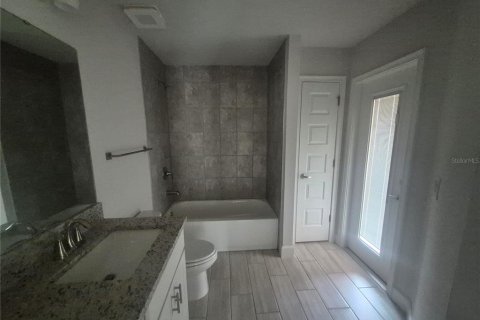 Casa en venta en Dade City, Florida, 4 dormitorios, 216.46 m2 № 1914527 - foto 25