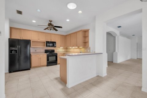 House in Fish Hawk, Florida 2 bedrooms, 143.44 sq.m. № 1795355 - photo 4