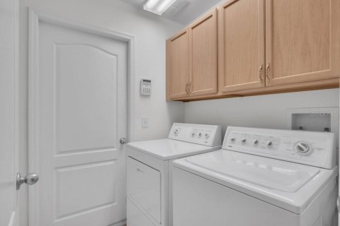 House in Fish Hawk, Florida 2 bedrooms, 143.44 sq.m. № 1795355 - photo 20