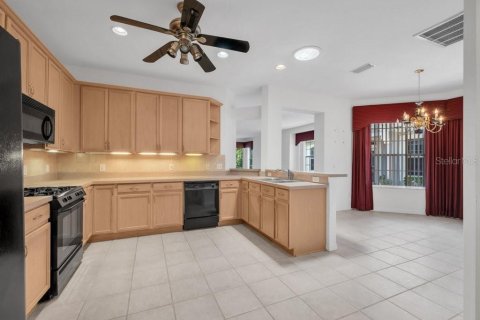 House in Fish Hawk, Florida 2 bedrooms, 143.44 sq.m. № 1795355 - photo 6