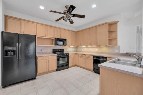 House in Fish Hawk, Florida 2 bedrooms, 143.44 sq.m. № 1795355 - photo 5