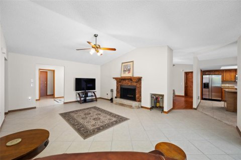 Villa ou maison à vendre à Palm Harbor, Floride: 3 chambres, 193.89 m2 № 2215882 - photo 18