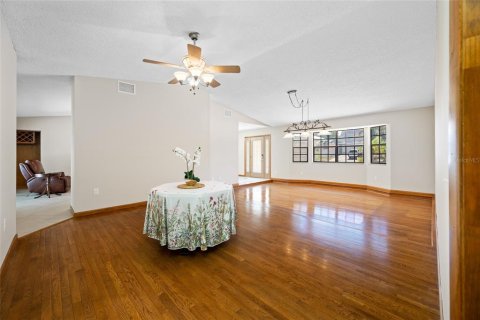 Villa ou maison à vendre à Palm Harbor, Floride: 3 chambres, 193.89 m2 № 2215882 - photo 7
