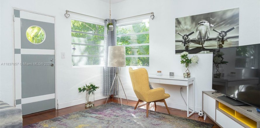 Condo à Miami Beach, Floride, 1 chambre  № 1962556