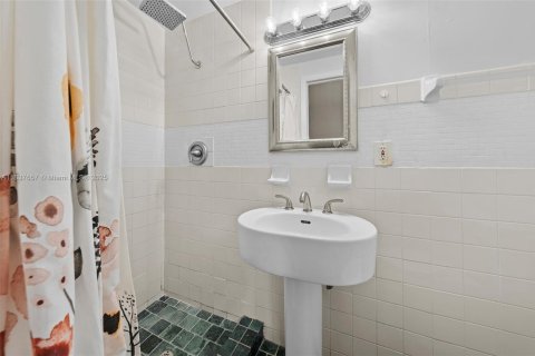 Copropriété à louer à Miami Beach, Floride: 1 chambre, 66.89 m2 № 1962556 - photo 23