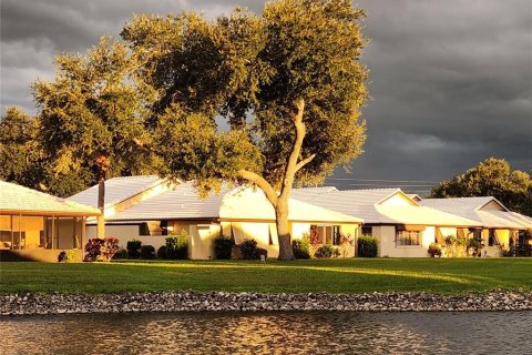 Casa en Venice, Florida 2 dormitorios, 161.84 m2 № 2379492
