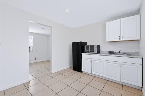 Villa ou maison à louer à Tampa, Floride: 3 chambres, 120.4 m2 № 2400995 - photo 30