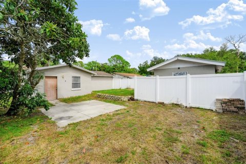 Villa ou maison à louer à Tampa, Floride: 3 chambres, 120.4 m2 № 2400995 - photo 24