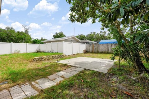 Villa ou maison à louer à Tampa, Floride: 3 chambres, 120.4 m2 № 2400995 - photo 23