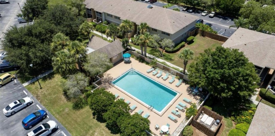 Condo in Palm Bay, Florida, 2 bedrooms № 2187187