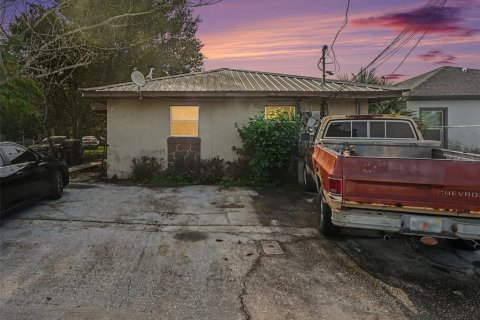Propiedad comercial en Lake Wales, Florida 265.7 m2 № 2149650