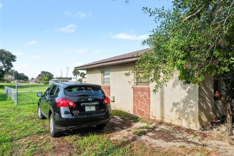 Propiedad comercial en venta en Lake Wales, Florida, 265.7 m2 № 2149650 - foto 7