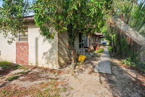 Propiedad comercial en venta en Lake Wales, Florida, 265.7 m2 № 2149650 - foto 8