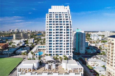 Condo in Fort Lauderdale, Florida, 2 bedrooms  № 1868037 - photo 25