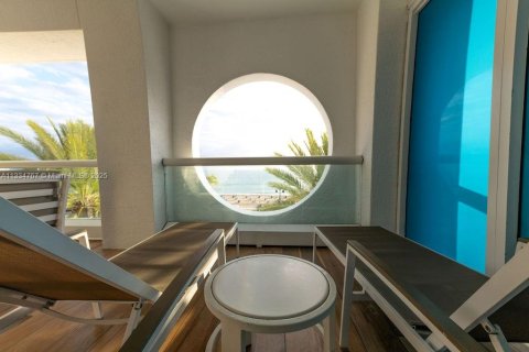Condo in Fort Lauderdale, Florida, 2 bedrooms  № 1868037 - photo 8