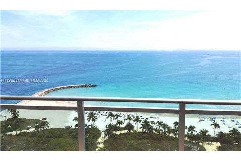 Copropriété à louer à Bal Harbour, Floride: 2 chambres, 177.72 m2 № 1981893 - photo 15