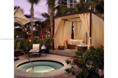 Copropriété à louer à Bal Harbour, Floride: 2 chambres, 177.72 m2 № 1981893 - photo 16