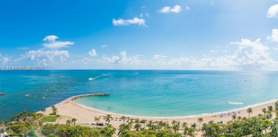 Condo à Bal Harbour, Floride, 2 chambres  № 1981893