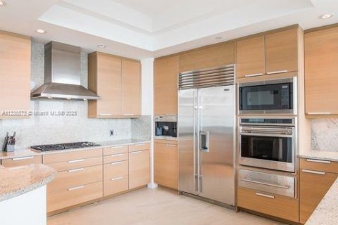 Copropriété à louer à Bal Harbour, Floride: 2 chambres, 177.72 m2 № 1981893 - photo 11