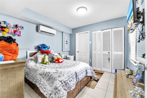Купить виллу или дом в Майами, Флорида 4 спальни, 256.32м2, № 1696918 - фото 22