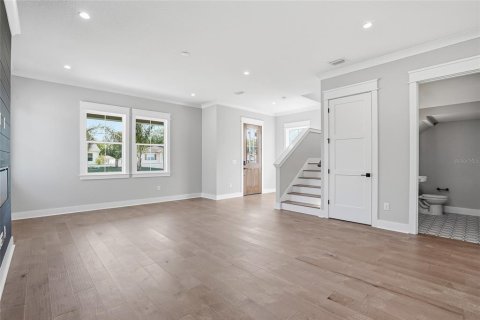 Villa ou maison à vendre à Saint Petersburg, Floride: 4 chambres, 267.09 m2 № 2104966 - photo 9