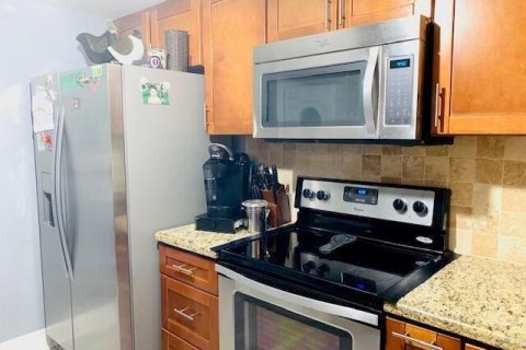 Copropriété à vendre à Deerfield Beach, Floride: 2 chambres, 95.97 m2 № 2262344 - photo 16