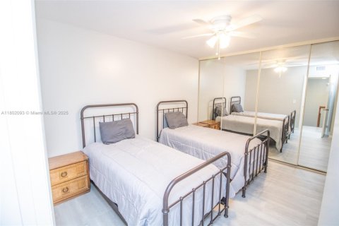 Adosado en alquiler en Palm Beach Gardens, Florida, 2 dormitorios, 138.24 m2 № 1940848 - foto 13